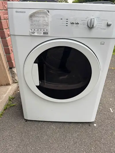 Blomberg apt size dryer 24 inch, View more