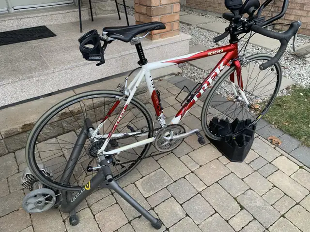 trek 1000  triathlon equipped roadbike  in Road in Markham / York Region - Image 6