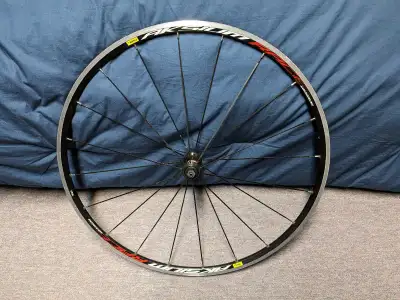 Mavic Aksium Race 700c, View more