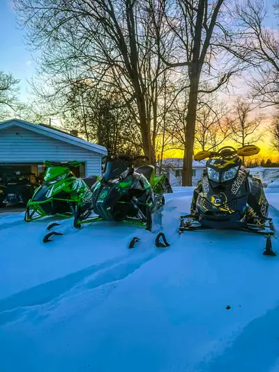 Selling a couple sleds Last time posting before they go into storage 2013 arctic cat 600sx - sleds a...