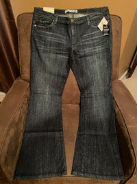Size 16 - Joe Fresh - Women's Boot cut Jeans & Cords - BNWT