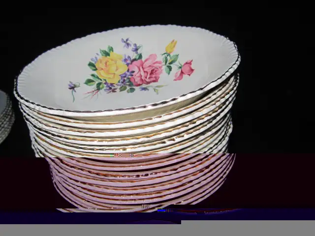 Vintage China Set - 84 pieces63735878405505127