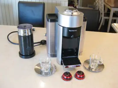 Delonghi Nespresso Vertuo Expresso Maker with Aeroccino Frother, View more