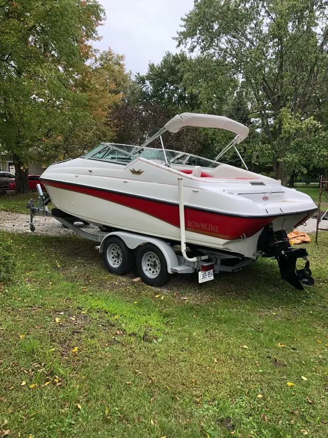 Crownline in Powerboats & Motorboats in St. Catharines - Image 4