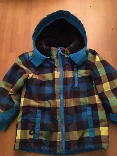 Winter coat 4T, View more