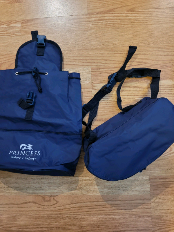 lightweight foldable sports backpack, waterproof/sac à dos sport dans Pêche, camping et plein Air  à Ouest de l’Île - Image 2