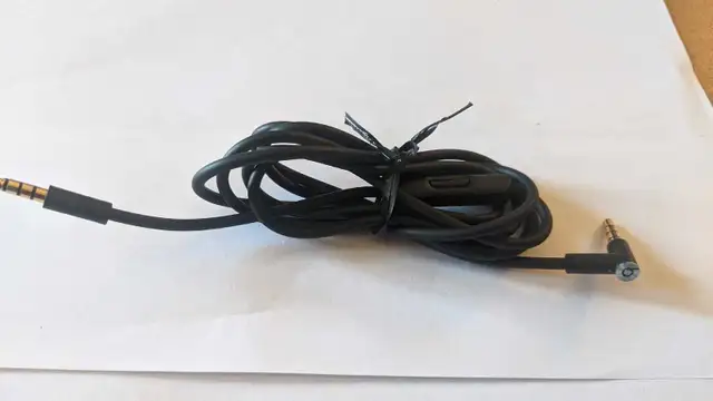 Replacement Audio Cable Cord Wire with in-line Microphone and Co62863270192771126