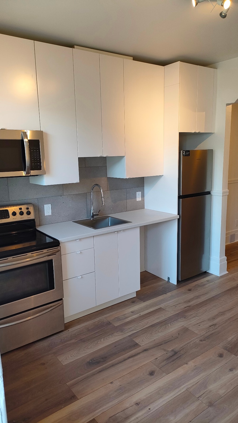 4 1/2 rénové (2 pièces doubles) au coeur de Villeray! — photo 3