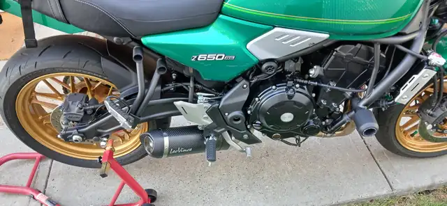 BRAND NEW 2023 KAWASAKI Z650RS FOR SALE WITH TONS OF EXTRAS!!! in Sport Bikes in Edmonton - Image 25