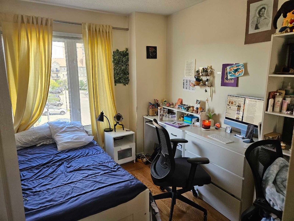 ForRent: 3+1Bed 3Bath Townhome Nov1st Winston Churchill Eglinton 5