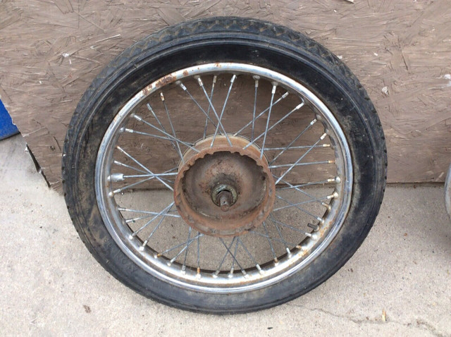 Vintage Motorcycle Tire & Rims in Tires & Rims in Winnipeg - Image 3