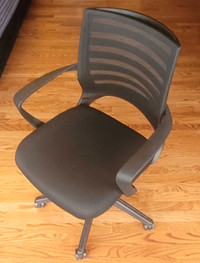 6 Executive office chairs 