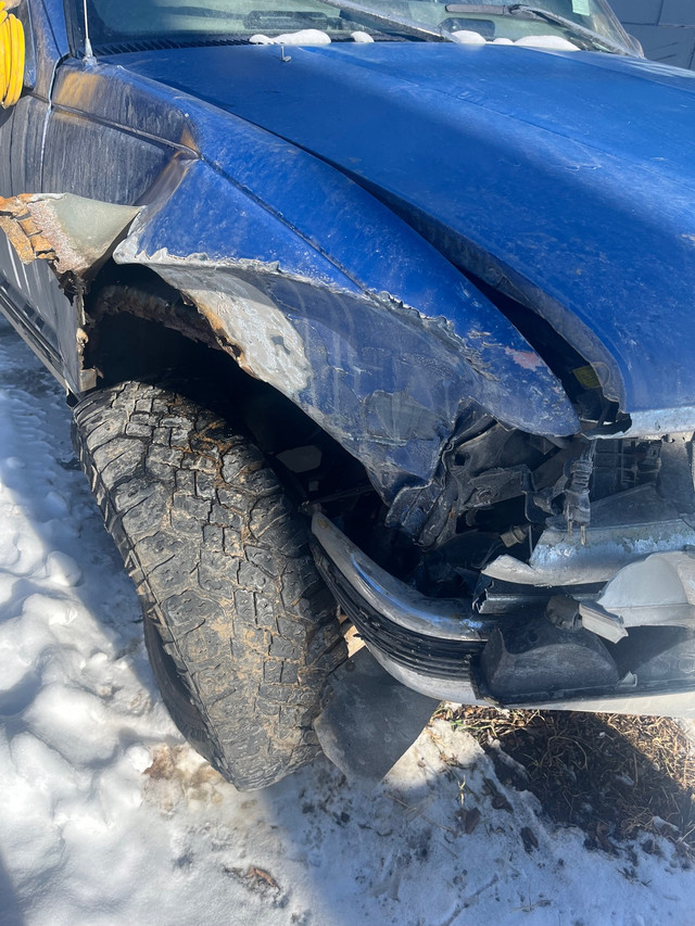 1998 Silverado parting out in Cars & Trucks in Calgary - Image 2