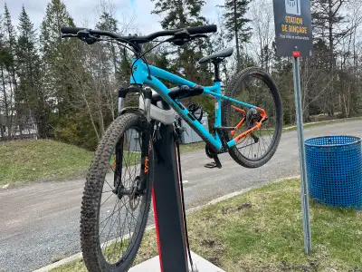 Velo montage gt avalanche Tune up vient d’être fait Parfait pour quelqun qui commence Grandeur mediu...