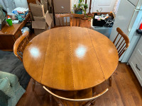 Maple Dining Table with 5 chairs