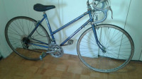 Vintage Sears Free Spirit step through 10-speed bicycle 28in. wh