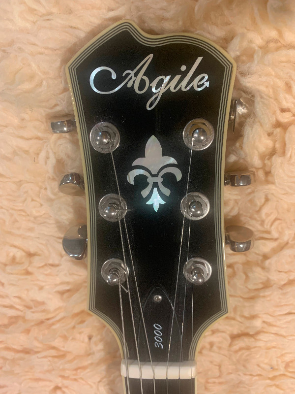 Agile 3000 LP Guitar in Guitars in Mississauga / Peel Region - Image 2