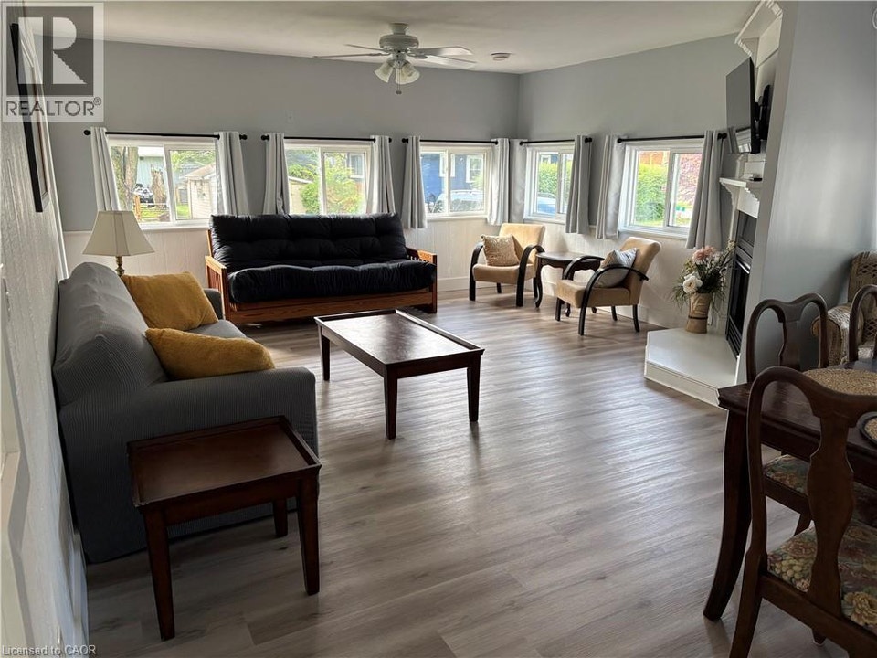 3 Bed, 1 Bath House  - 14 Old Hill Road, Turkey Point 3