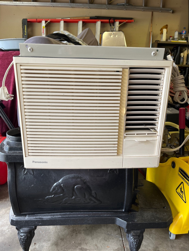 Air Conditioners in Other in Hamilton