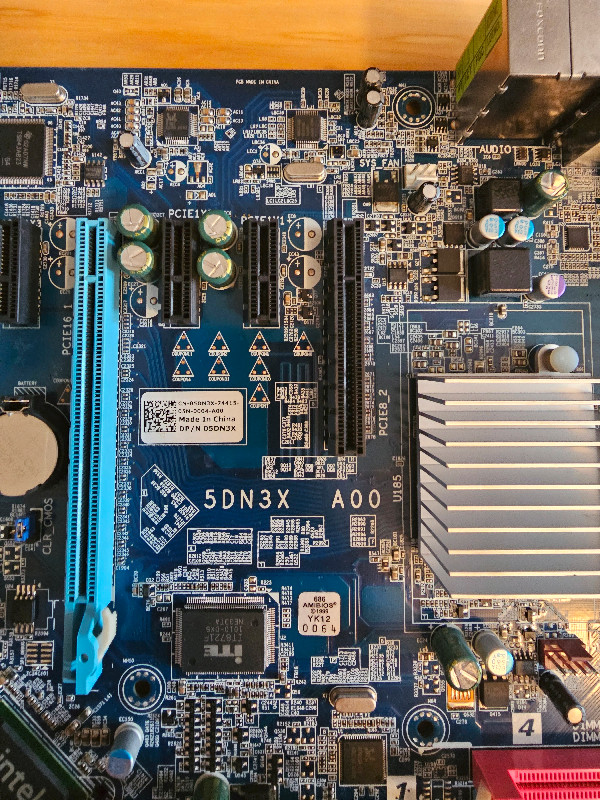 Dell Bloomfield Intel X58 MIX58EX Motherboard (LGA1366) in System Components in Oakville / Halton Region - Image 4
