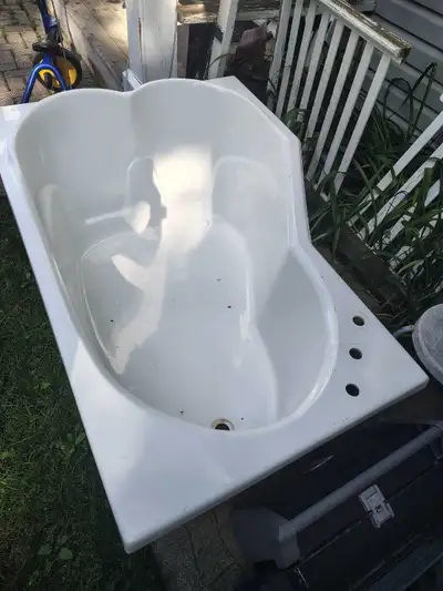 Heart ❤️ Shape Tub $100 o.b.o, View more