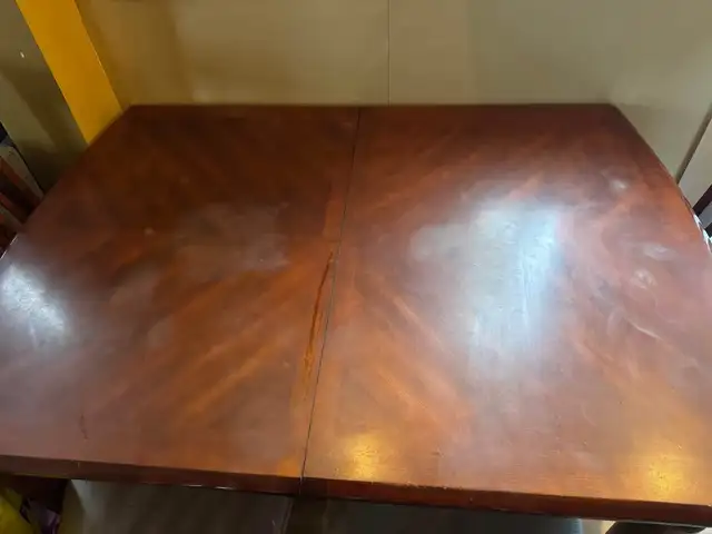 Solid Wood Dining Table with 4 Chairs and leaf insert $250 obo in Dining Tables & Sets in Cole Harbour - Image 3