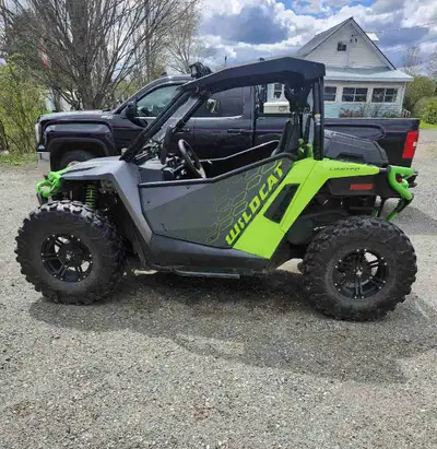 2018 Wildcat trail full front and rear bumpers storage box under the hood full windshield and 2 piec...