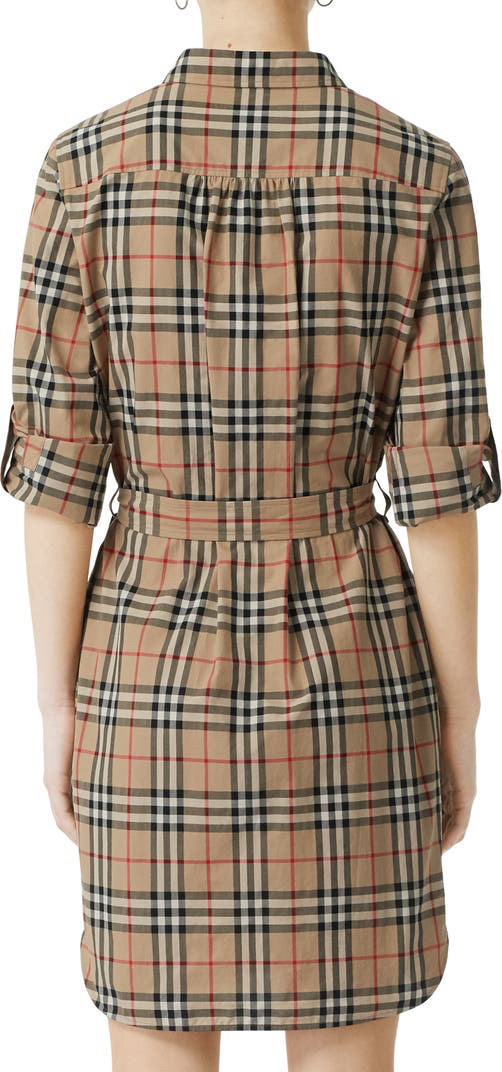 Authentic Classic Burberry shirt dress size US 2 in Women's - Dresses & Skirts in Markham / York Region - Image 3