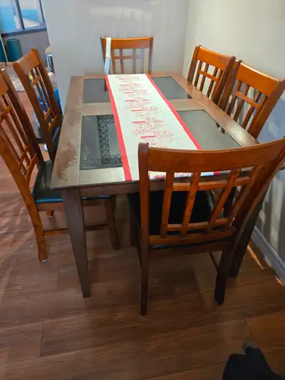 Des meubles à vendre- salon et salle à manger, View more