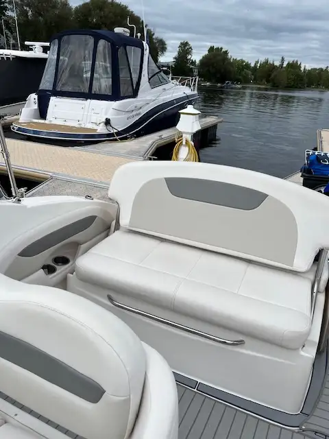 Chaparral Signature 250 in Powerboats & Motorboats in Sherbrooke - Image 8
