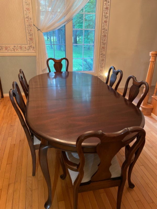 Gibbard Dining Room Set Dining Tables & Sets Ottawa Kijiji