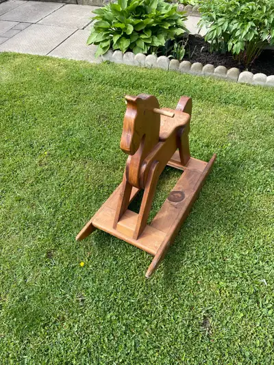 Kept very well and the wood and joints are very solid.