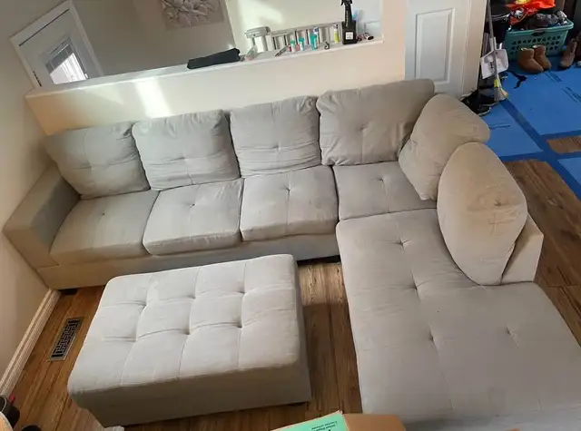 Sectional grey couch in Couches & Futons in Edmonton - Image 2