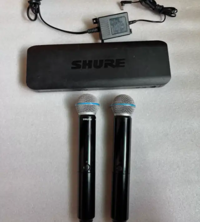 Shure Beta58a Dual Wireless Microphone