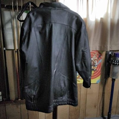 Brown ladies leather jacket size 14 in Women's - Tops & Outerwear in Bridgewater - Image 3