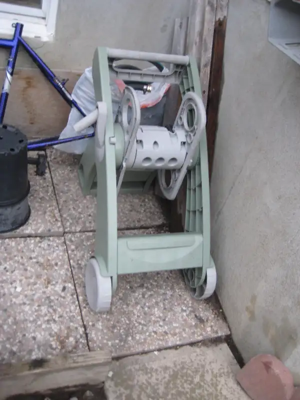 FS: garden hose reeler/storage, bike wheel with tire etc. in Outdoor Tools & Storage in Ottawa - Image 3