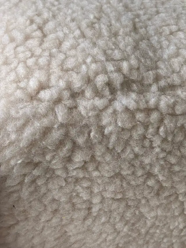 Rattan Footstool/Sherpa Cushion in Other in Ottawa - Image 4