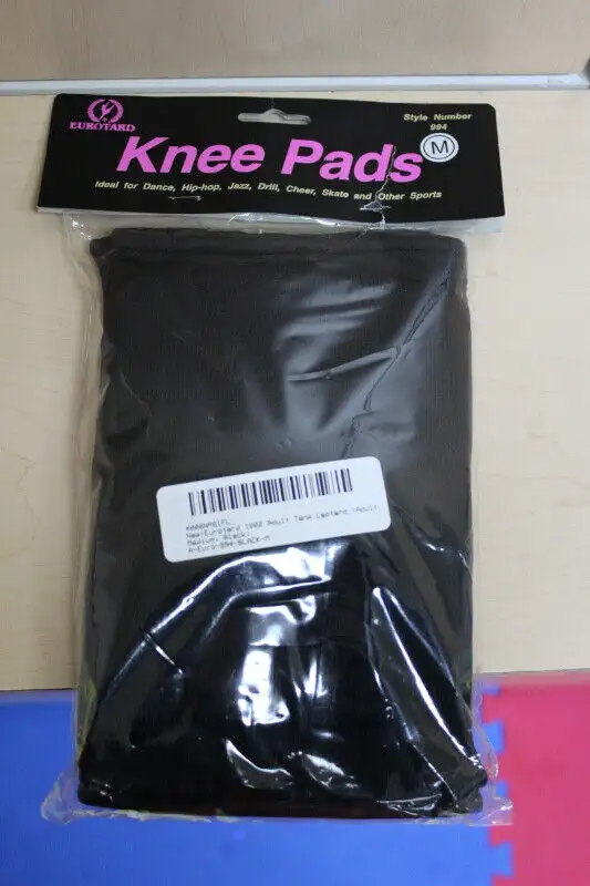 Figure Skating Accessories in Skates & Blades in Oshawa / Durham Region - Image 3