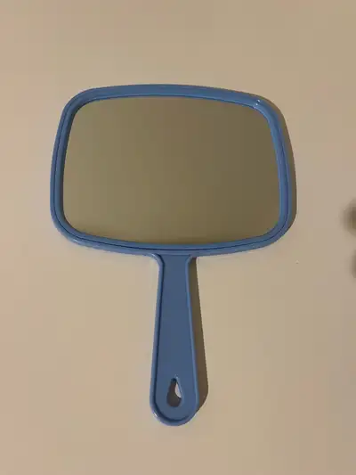 Free  mirror & friesbee, View more
