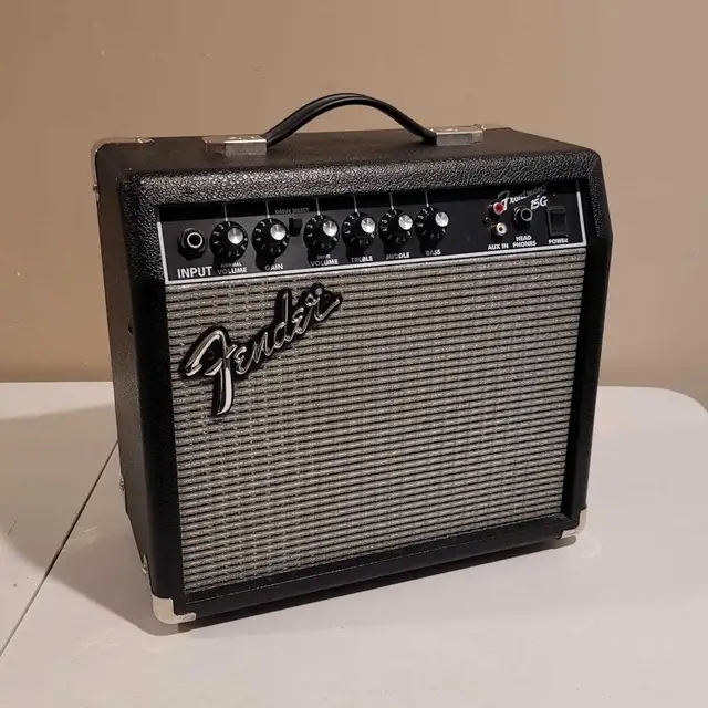Fender Practice Amp436980253448611840