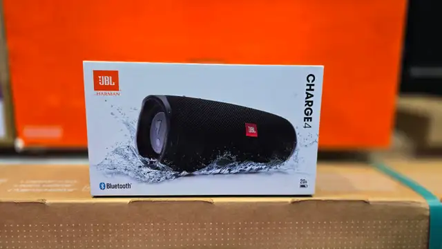 JBL Charge 4 30 Watts Portable Bluetooth Outdoor Party Speaker! in Speakers in City of Toronto - Image 2