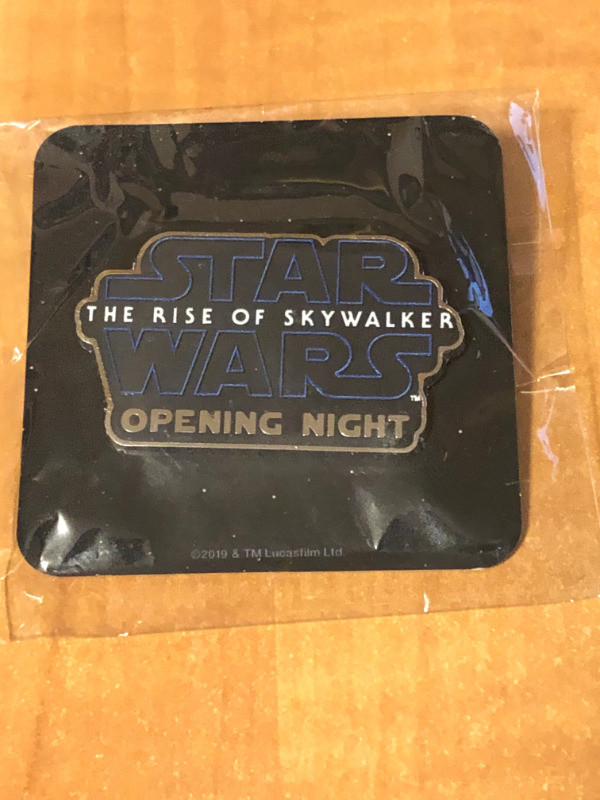 Disney Star Wars The Rise of Skywalker Pin in Arts & Collectibles in St. Albert