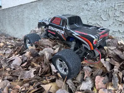 1/10 Traxxas Stampede with Injora motor and aftermarket ESC, View more