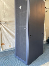 Dell Server Rack Enclosure 42U