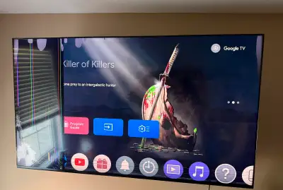 TV - Sony X90L 65 inch - cracked screen, View more