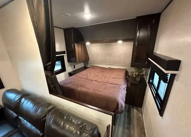 2018 Jayco Jay Flight 264BH in Travel Trailers & Campers in Bedford - Image 4