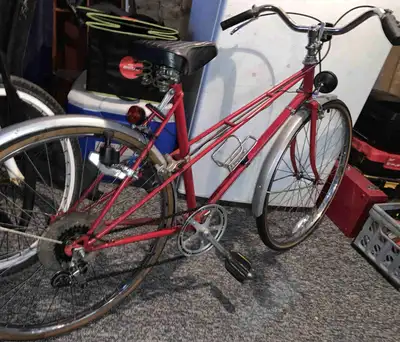 Old woman’s bike , View more