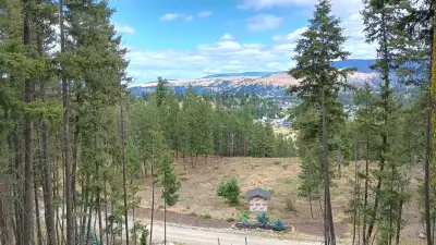 1-640 Highway 3, Princeton, BC PID 031-169-317 1.999 Acres Land for Sale Don't miss this 2 acre in-t...