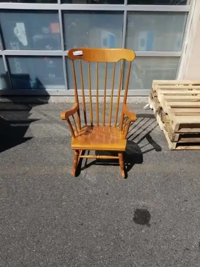 ROCKING CHAIR MAPLE LIGHT FINISH, View more