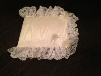 NEW LACE TRIM WEDDING GUEST SIGNING BOOK